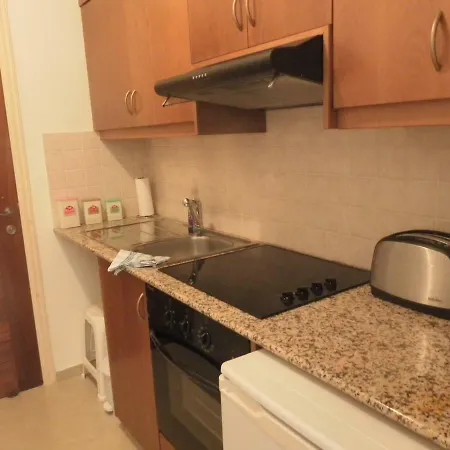 Studio, E104 With Double Bed, Kitchen & Shower Room, Sunny Balcony Appartamento Peyia