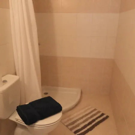 Studio, E104 With Double Bed, Kitchen & Shower Room, Sunny Balcony Appartamento